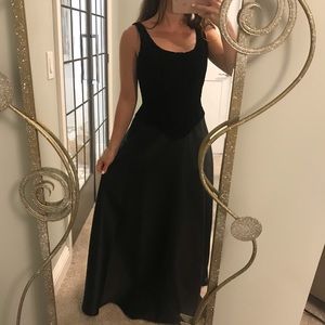 Jessica McClintock Black Velvet Gown